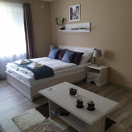 Royal Apartman Eger Luaran gambar