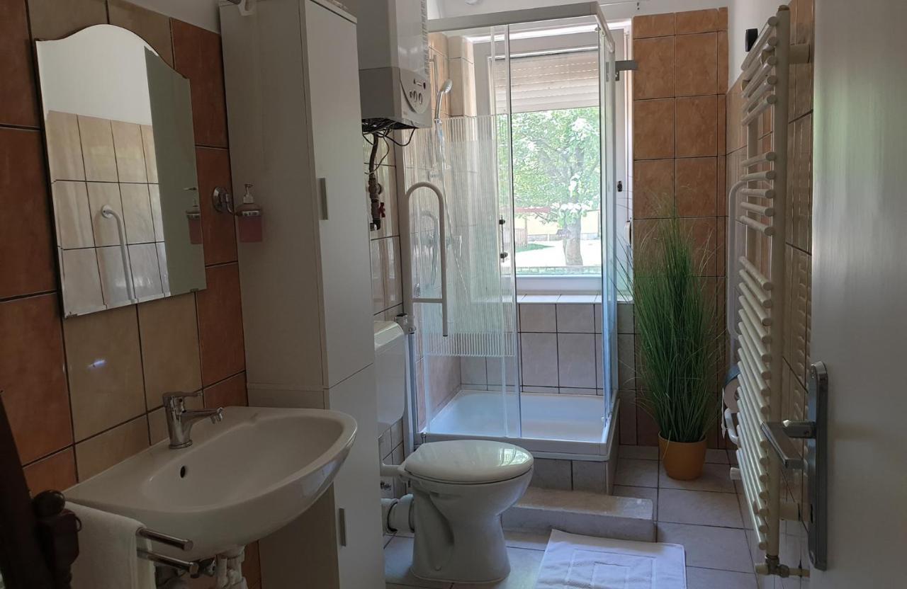 Royal Apartman Eger Luaran gambar
